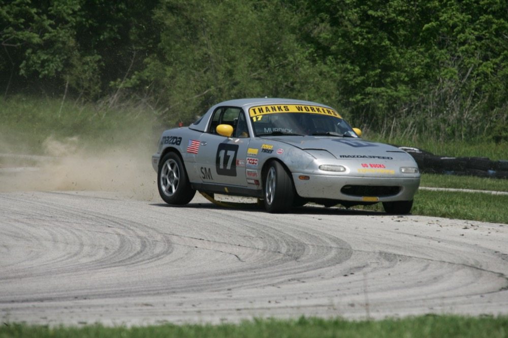 Hille Takes Two Poles and Two Wins in Spec Miata at Putnam Park