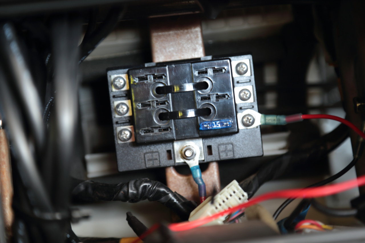 Brown installed a Powerwerks six-pole bus to power the AFR controller gauge and other accessories. The fuse shown is 15 amps. It should be a 7.5. 