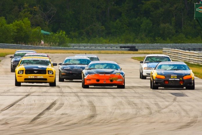 Camaro-Mustang Challenge Ponies up the Action at Autobahn - NASA Speed News  Magazine