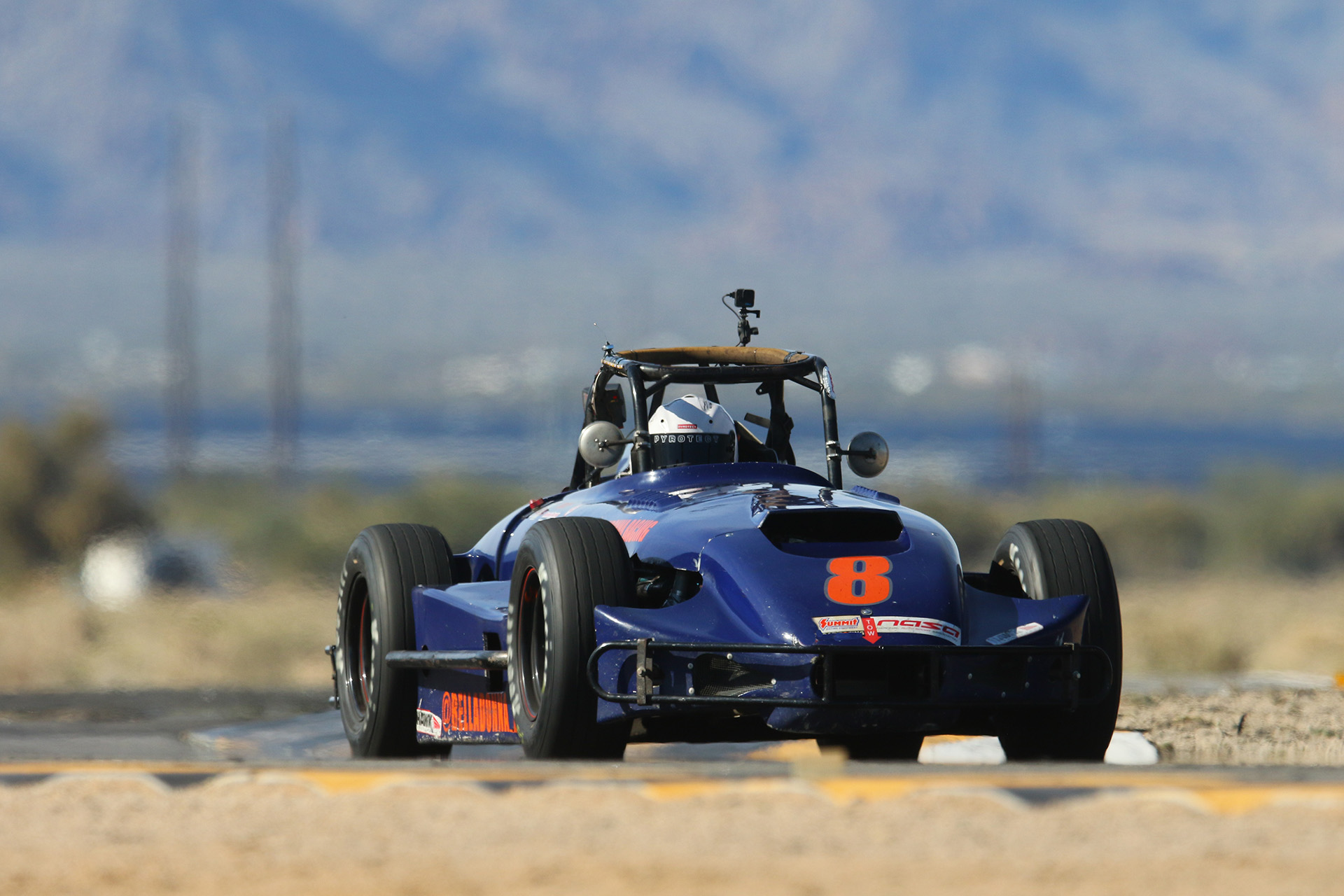 thunder-roadster-front-view-